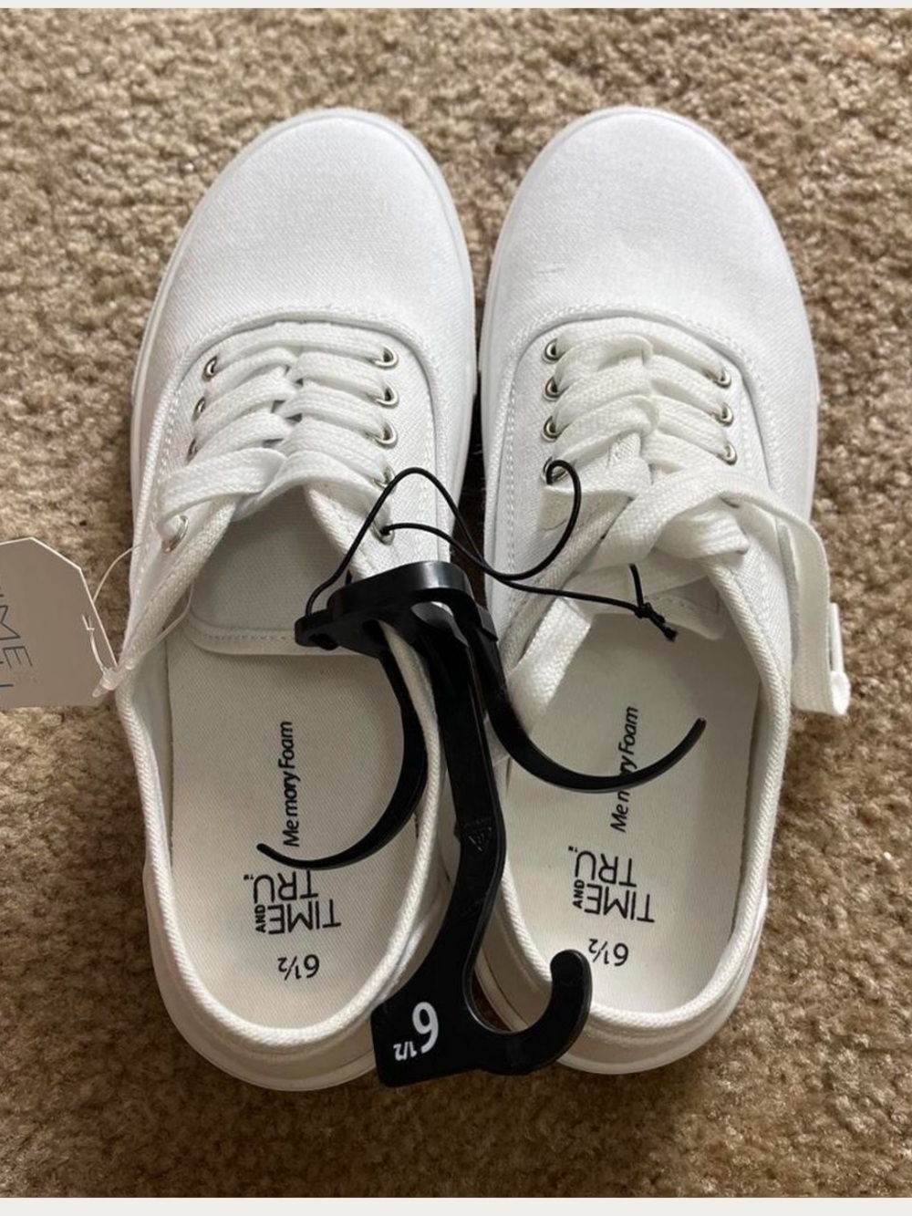 Time and Tru Women's White Canvas Low-Top Sneakers